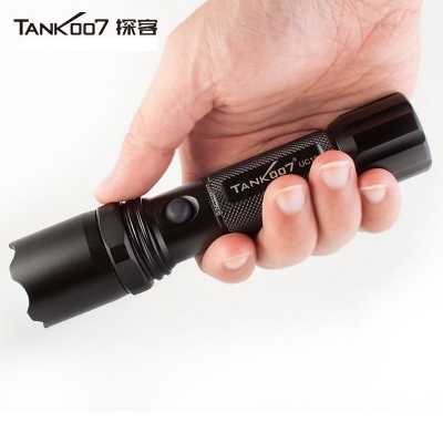 tank007新款UC19超遠射大功率遠程戶外狩獵執(zhí)勤，執(zhí)法，巡邏直充手電筒